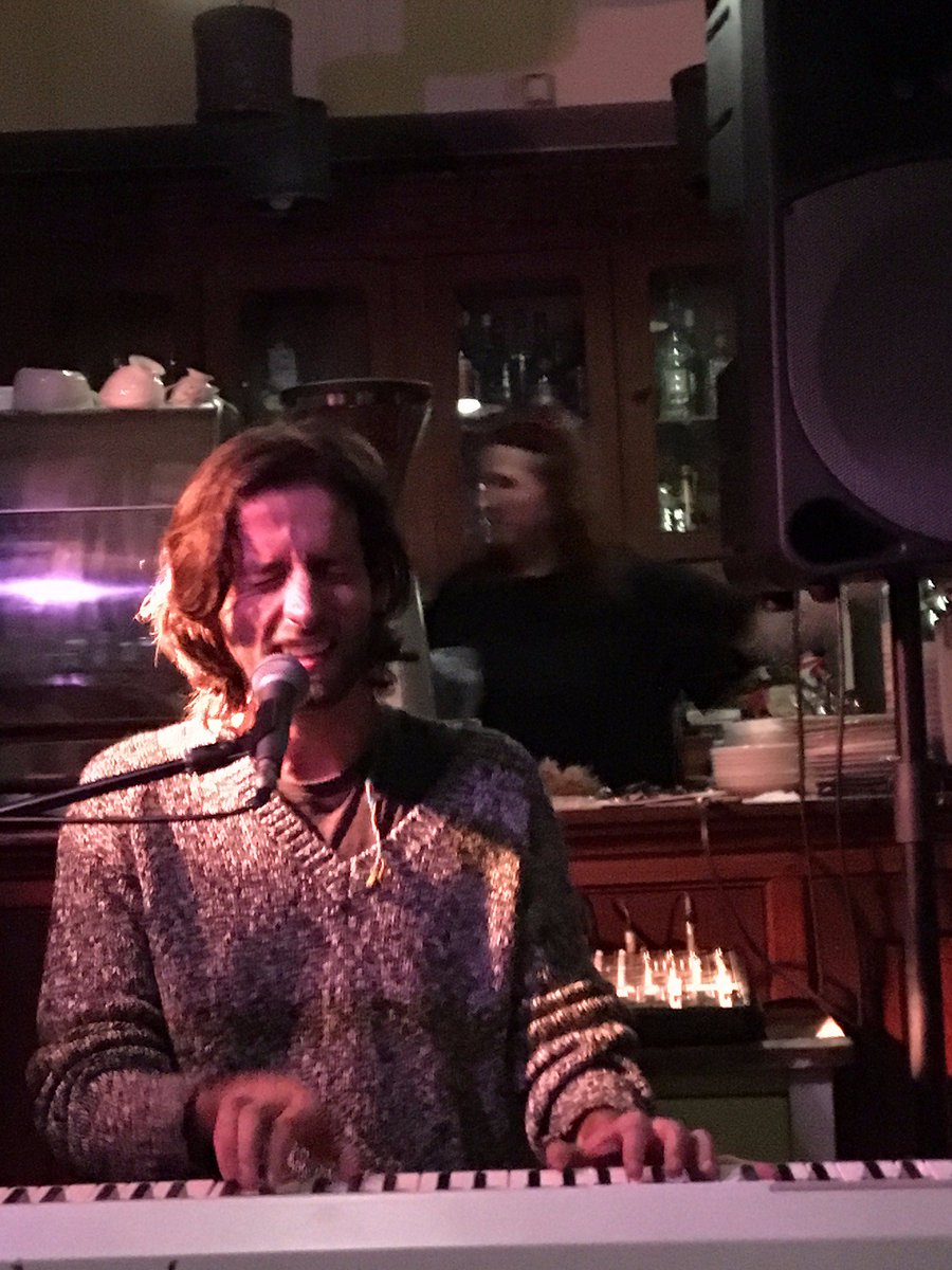 MusicNightsSyd's tweet photo. Thanku amazing artists @LauraReznek @ThomasandDevaki &amp; @valeriolys  beautiful music at @onthehoofcoffee last night &amp; the warm audience! https://t.co/1zCLsxpEOZ