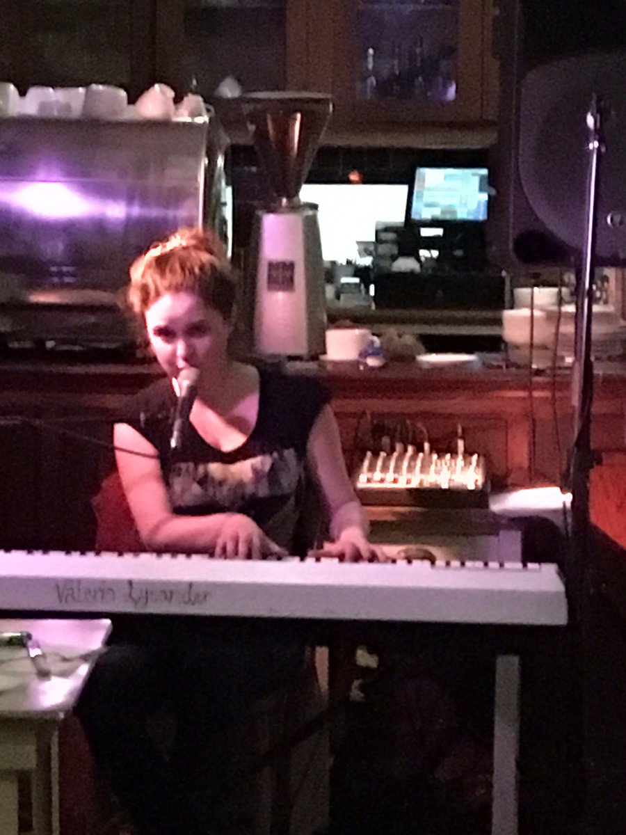 MusicNightsSyd's tweet photo. Thanku amazing artists @LauraReznek @ThomasandDevaki &amp; @valeriolys  beautiful music at @onthehoofcoffee last night &amp; the warm audience! https://t.co/1zCLsxpEOZ
