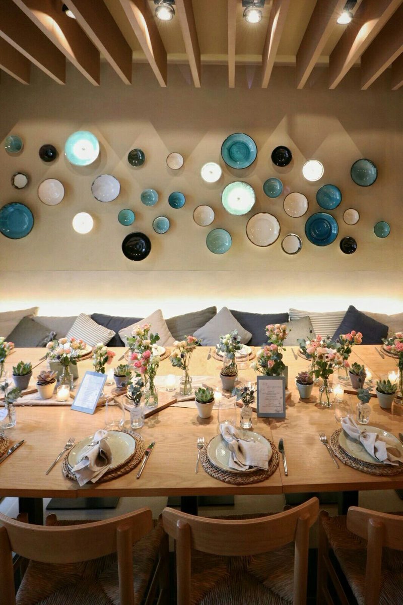 gruposaona's tweet photo. Ayer en Turqueta se celebró el décimo #CDBmeets con una decoración inspirada en la primavera y la floración #blooming ¡Este es el resultado! https://t.co/Pt85jRZUz4