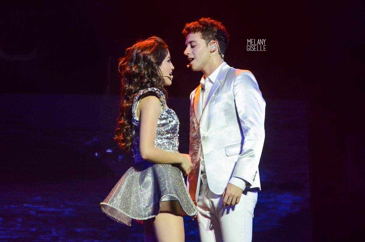 lutteoforeverx's tweet image. Estas dos personas que tanto quiero y que llevo en mi corazón son las que cada Dia me sacan una sonrisa los quiero♥ @_ruggero @karolsevilla