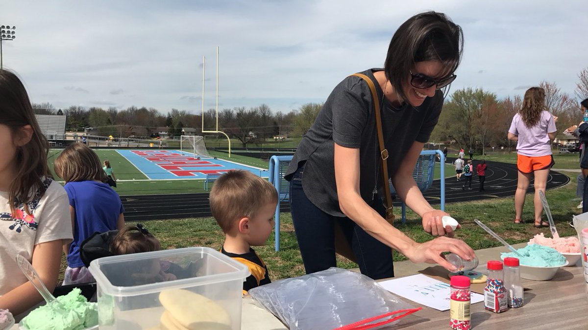GHSCulinaryTeam's tweet image. Come out to the Respite Rally and ice a cookie with the Glendale culinary team!!