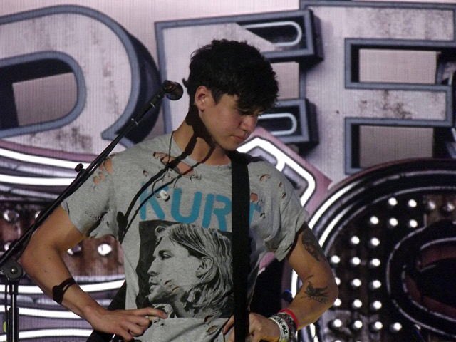 best calum pics tweet media