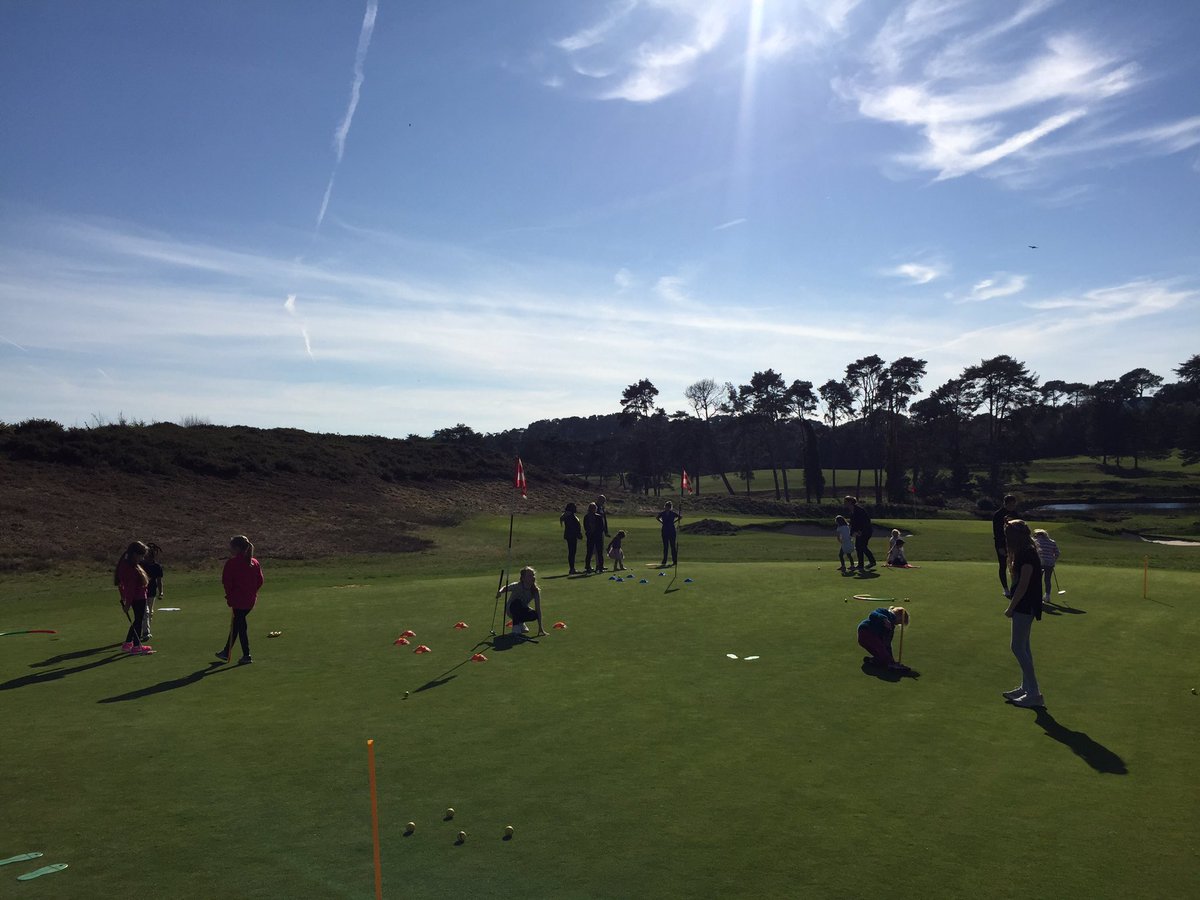 alice__davis's tweet photo. Amazing turn out at the Girls Golf Rocks Taster Session at Parkstone!! 19 complete beginners attended the session! #girlsgolfrocks https://t.co/EloLCFjPVY