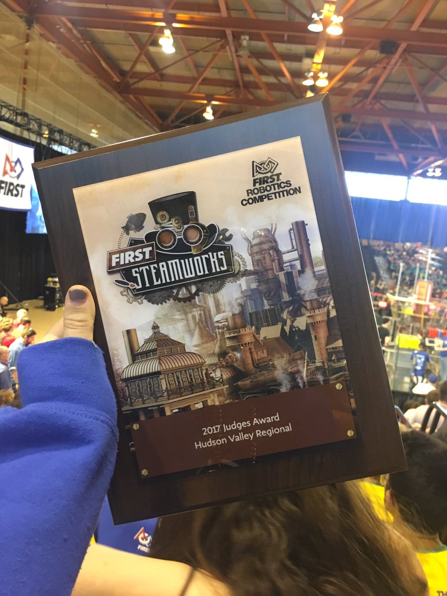POBots_353's tweet photo. Judges award!!! #FIRST #FRC #OMGrobots #POBots #robotics #STEM  #MakeItLoud #MoreThanRobots https://t.co/qYRwajBmAE