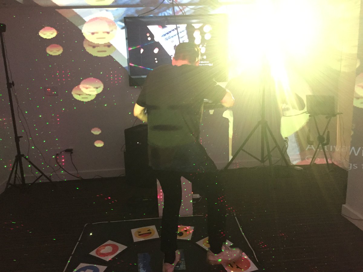 MakeThinkCode's tweet image. #😡 @arthackday #makethinkcode #😡#emojiddr#arthackdaypdx