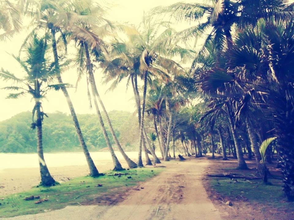 Andreinariver15's tweet photo. estar en #sucre es de lo mejor #bella playa y buena atencion #puipuy #SIGUEMEYTESIGO https://t.co/sDAkCCGPgA