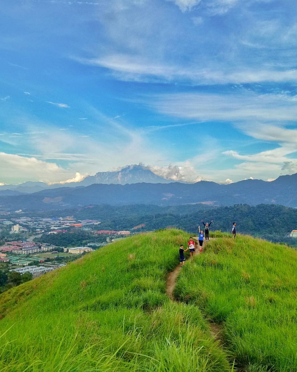 Paling Populer 19 Foto  Pemandangan Dari  Atas  Bukit Bari 