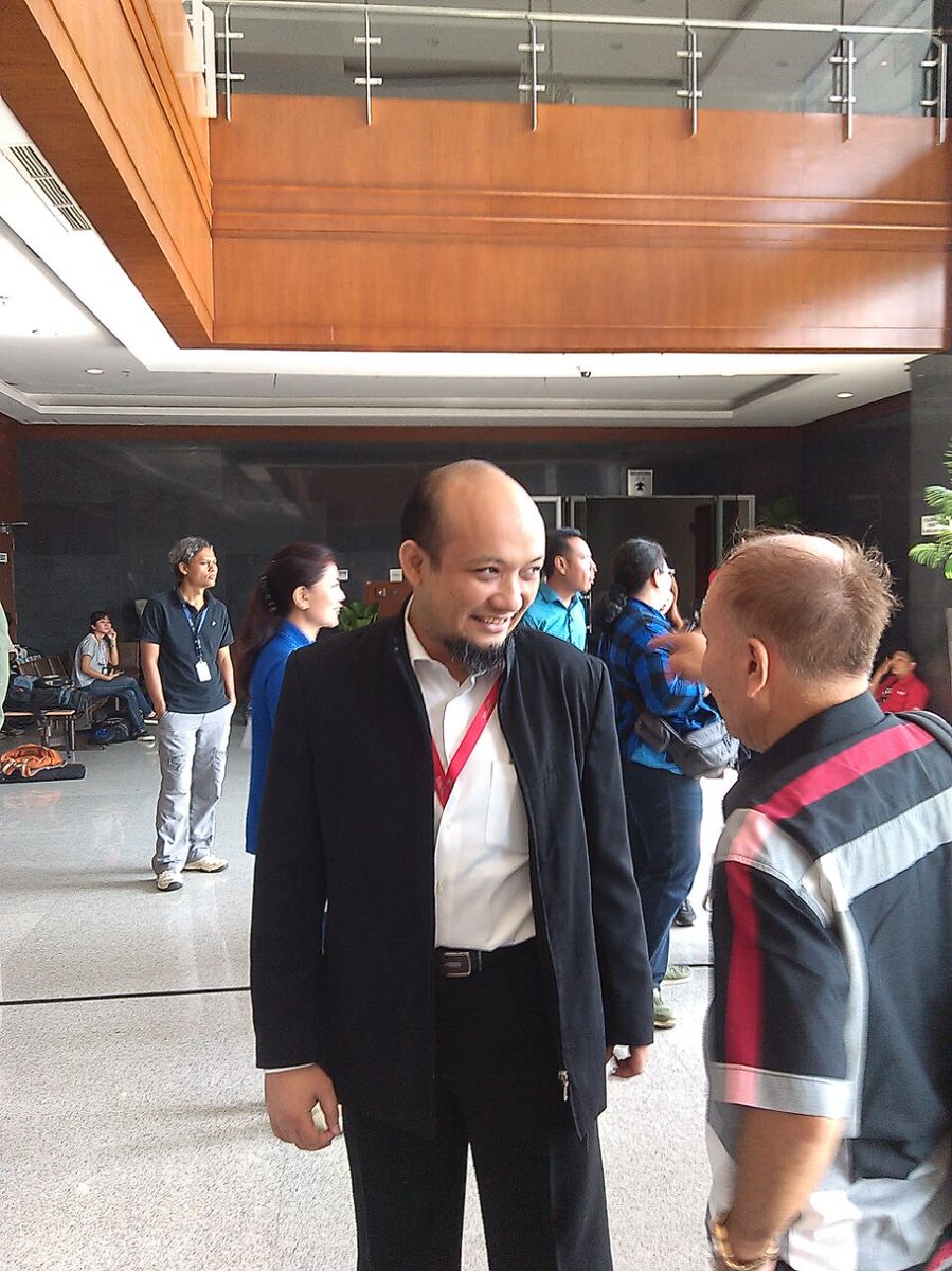 08.50 #LiputanSonora - Penyidik KPK Novel Baswedan akan mmberikan kterangan saksi slaku penyidik KPK dlm prsidangan Tipikor e ktp. <a href="/HeriWiy/">Her92</a>