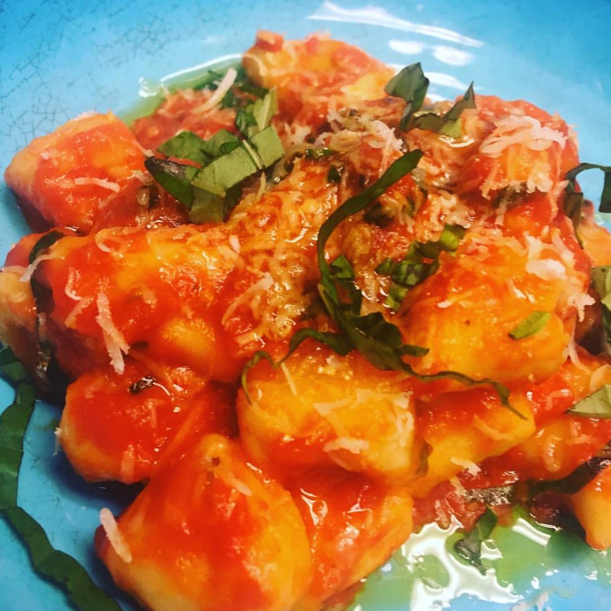 Homemade #gnocchi al pomodoro #sanmarzano #pizzeriasofia #chefalessio #italianfood #sundaynight