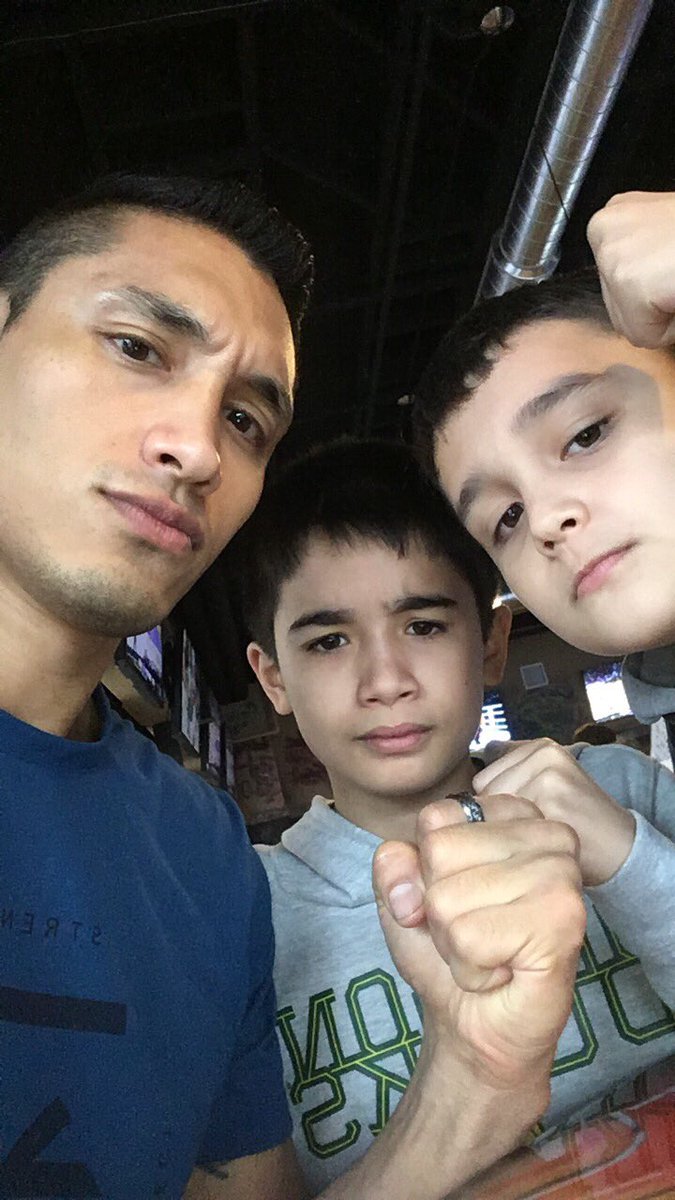 JasonNovelli's tweet photo. Here for some fights! #primefighting #fightfans #Hooligans #fightfamily #goodeats #crazykids #wrestling #goodtimes https://t.co/AQWfSPUZ3r