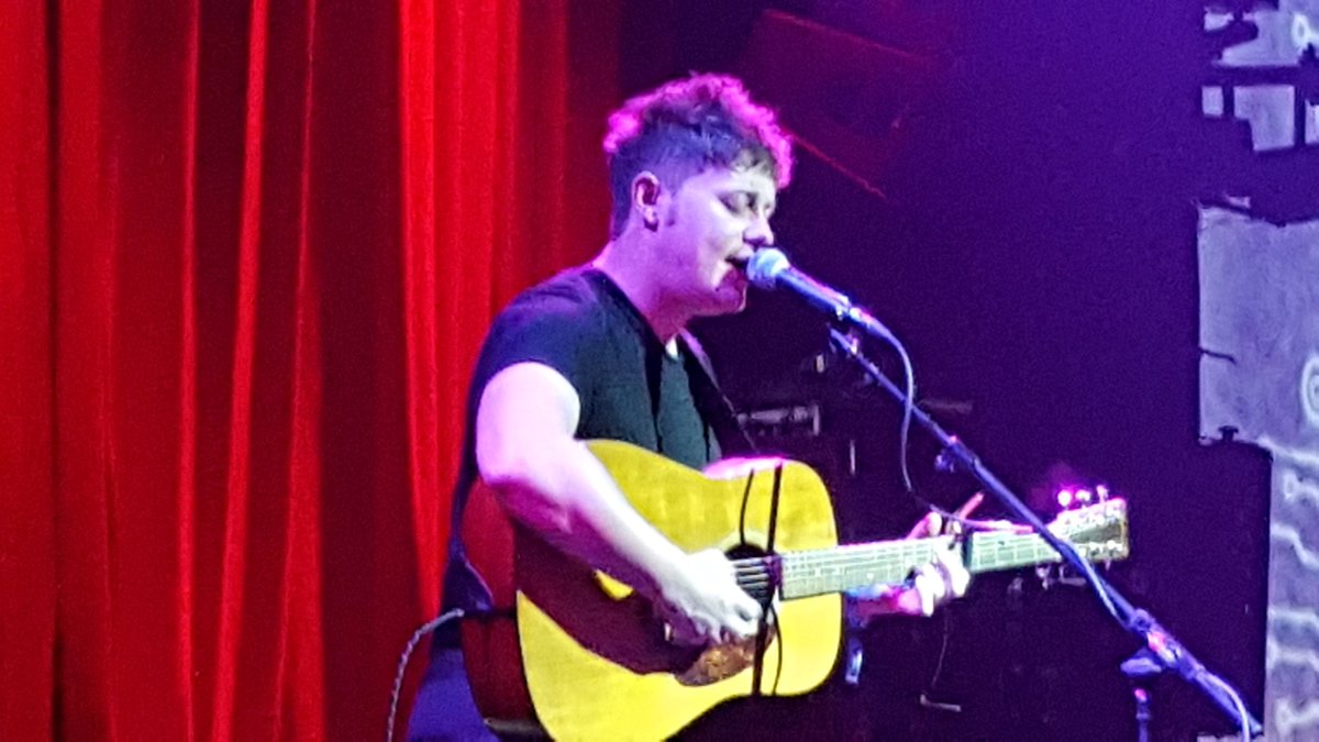 RodJKidd's tweet photo. #MarillionWeekend #pz17 gig 3 and a very good support slot from @HarryPaneMusic https://t.co/Nf7upHnaqH