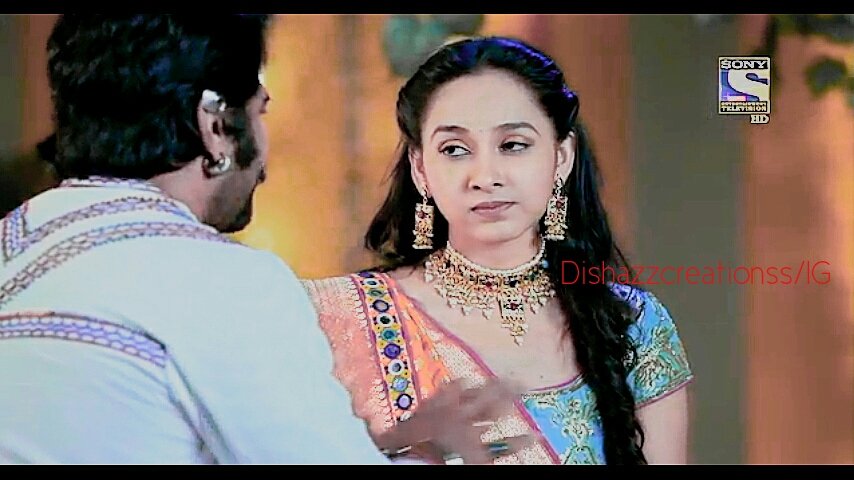 shahdisha111's tweet photo. Their Bond Is So Cute! 😍😍👌
She's The Only One To Whom Her Bhaila Listens 😂
N the Way @KhanEijaz U Call Her Dingli Is 😘😍
#YehMohMohKeDhaage https://t.co/FFUxOk5OM1