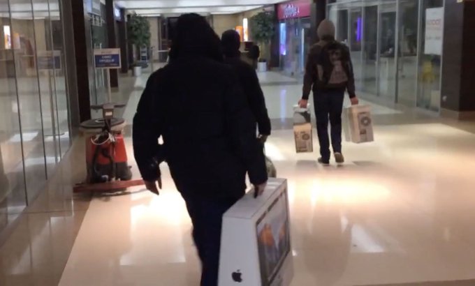 View image on Twitter