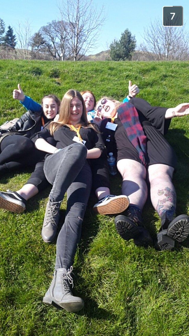 Emily_Eadie2's tweet photo. What a sitting... You all know but now how emotional I get so I'm not feline say much but thank you everyone ✨ #SYP62 #MSYPGoodbye https://t.co/oShnHkewFW