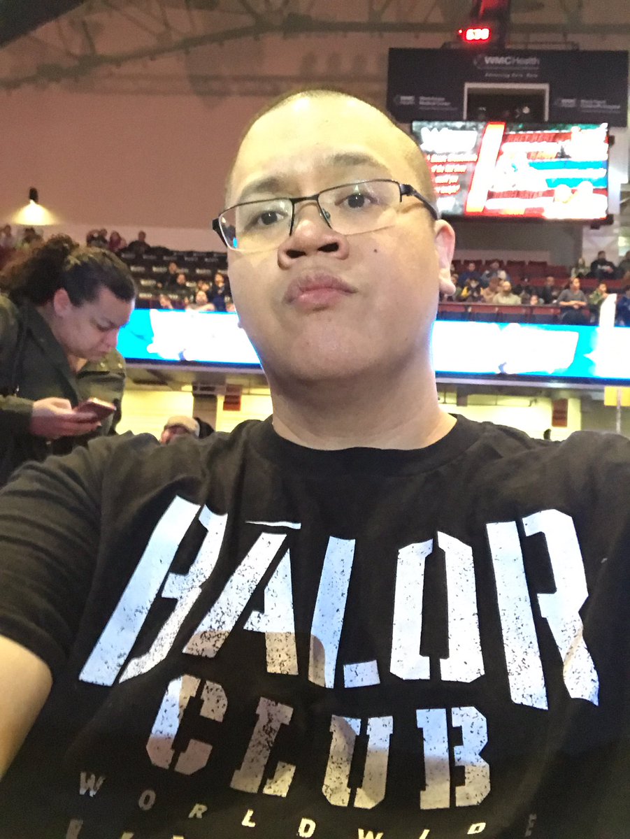 ClintsWorld's tweet photo. #wwewhiteplains what up county center!!!!! Just too sweeeeeeetttttt https://t.co/cEjcvLa31u