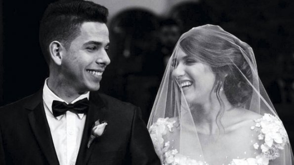 globovision's tweet photo. #Espectáculos | En fotos: El humorista Javier Romero contrajo matrimonio en Maracaibo https://t.co/uMCQK35CC7 https://t.co/MsUemwxuLa
