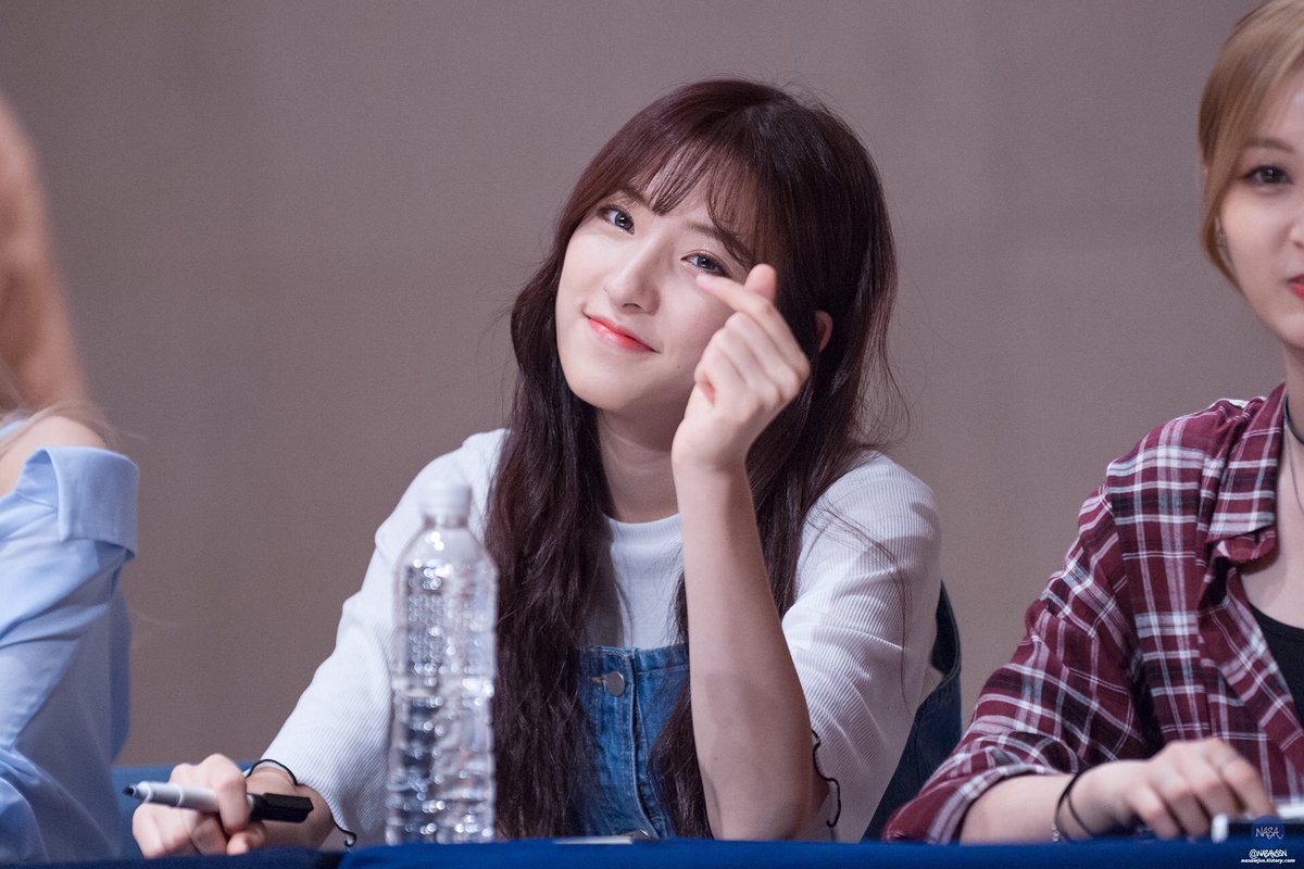 girldolsinwhite's tweet photo. eunseo ♡ wjsn https://t.co/KD42xU7Vb4
