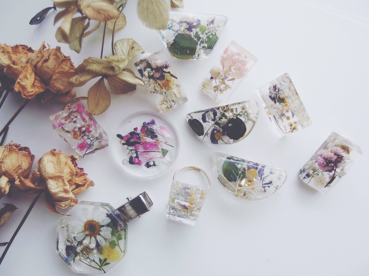 ticatica2525's tweet photo. おはようございます❁
ツリーフェスティバル2日間ありがとうございました。
感謝を伝えても伝わりきれません‼︎
ありがとうございます‼︎‼︎
次はルミネ立川‼︎どうぞよろしくお願いいたします‼︎
私も初日お伺いできるかも、、、 https://t.co/a1jrkxvtHd