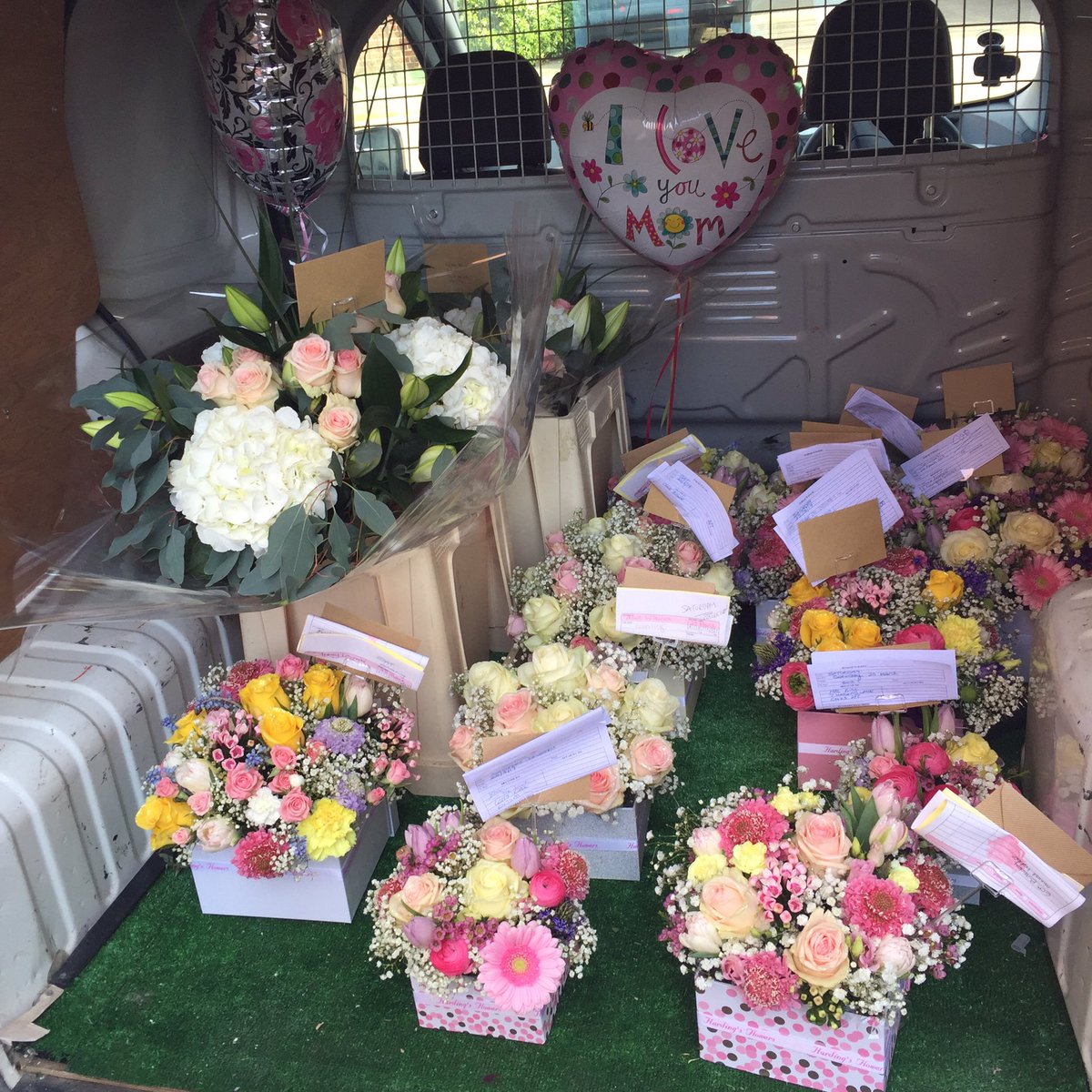 HardingFlowers's tweet image. Some of the arrangements that went out this weekend ! X