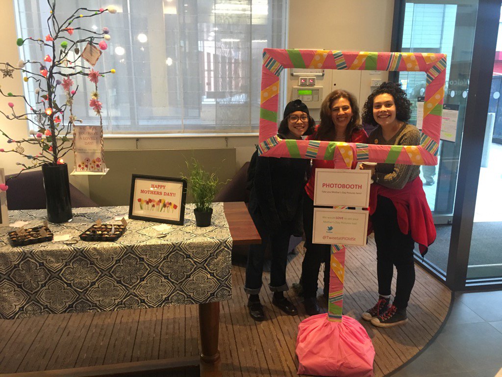 Happy mother s day from California 🇺🇸and Colombia 🇨🇴 <a href="/TweetatPIOldSt/">PremierInn OldStreet</a> <a href="/FieonaConnolly/">Fieona Connolly</a> @2ychAnet4