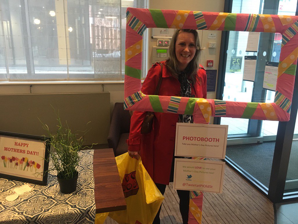 Happy mother s day from Premier inn London city Old Street 💐💐<a href="/TweetatPIOldSt/">PremierInn OldStreet</a>