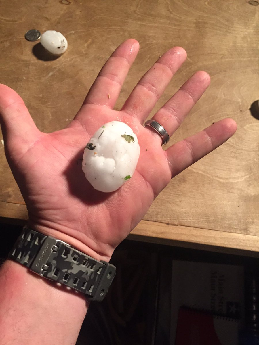 AaronPark344's tweet photo. @wfaaweather we got hammered in Mckinney just now! https://t.co/fQ6KYdfdVQ
