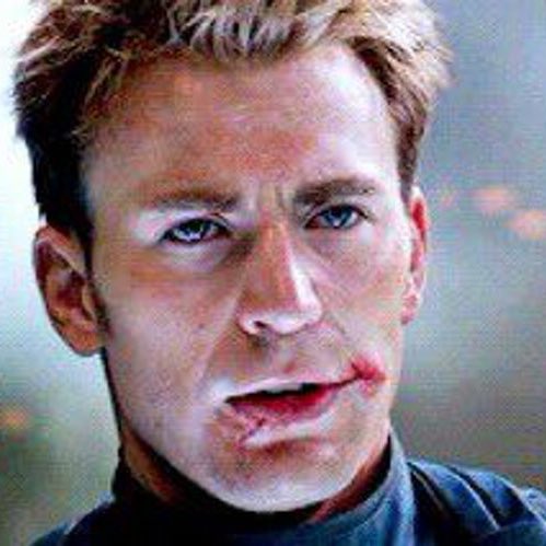 EvansNotRobin's tweet image. —;