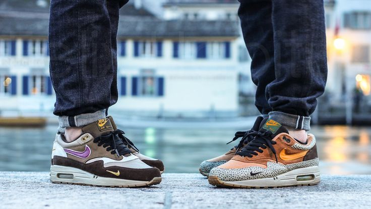 Dibuja una imagen microscópico doble Sneaker News on Twitter: "atmos x Nike Air Max 1 "Viotech" vs atmos x Nike  Air Max 1 "Safari". Who wins? #OurFavoriteAirMaxes #AirMaxDay  https://t.co/gKUd5IpEwY" / Twitter