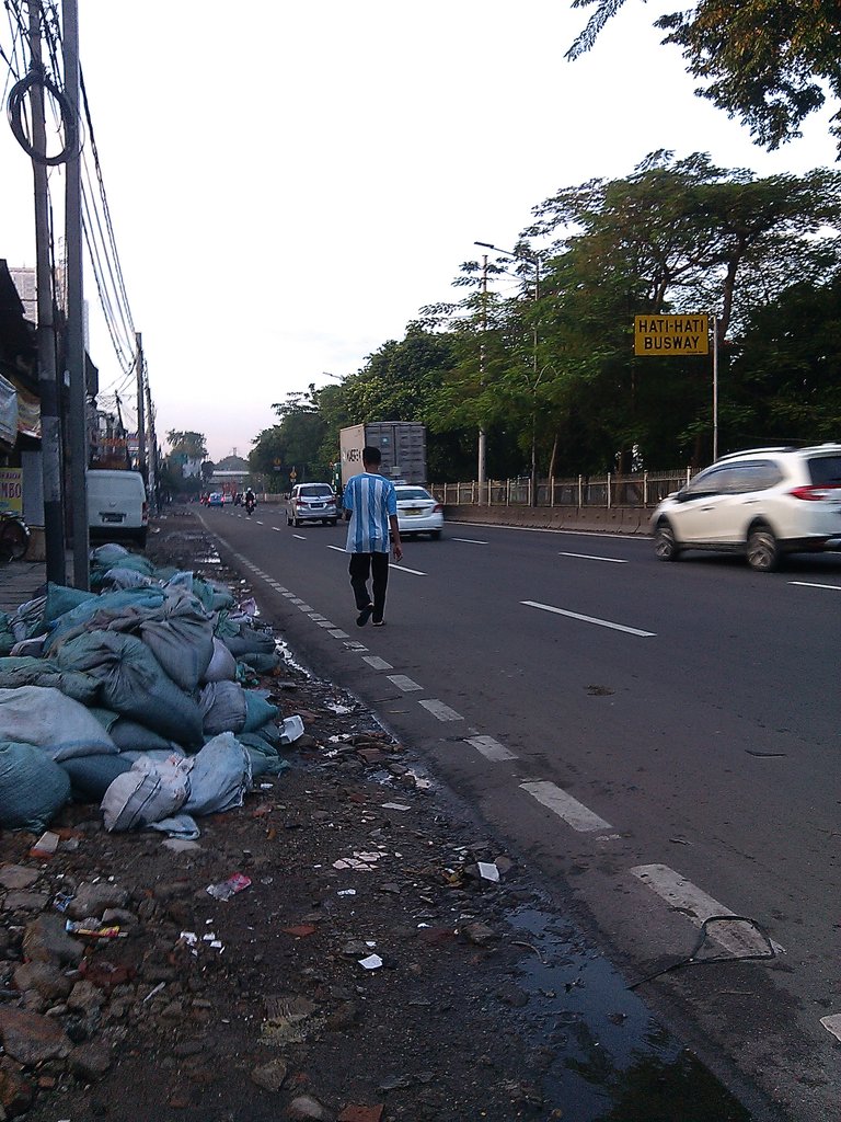 06:47 Jembatan 2 arah Season City dua arah ramai lancar <a href="/SonoraFM92/">Radio Sonora Jakarta</a>