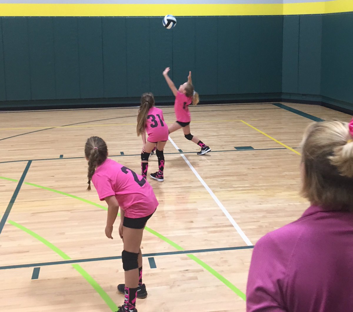 PowersVBClub's tweet photo. We are so proud of our youngest team, the u10s for competing this weekend in Daytona! 💓🏐#PVCVolleyball https://t.co/ENF2kweNWR
