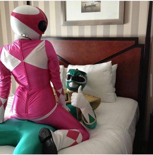 SAD_Noir's tweet photo. Think you'd like the new Power Ranger movie. @Pirate_Qweirty https://t.co/C0S0jpgFjk
