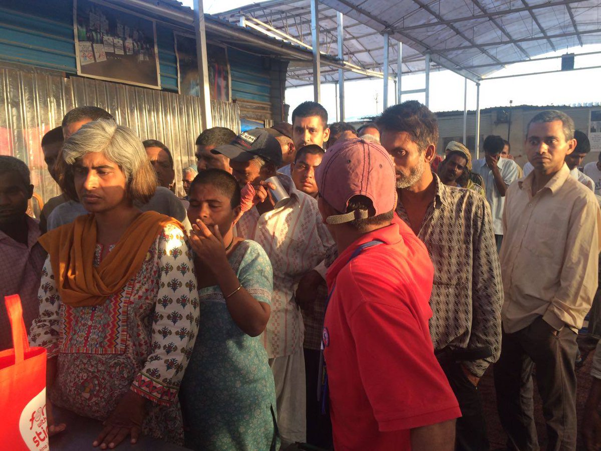 feedonmovement's tweet photo. #FeedOn served 300 people at @EarthSaviours1. 
Thank you! @biryanibykilo,@worldinabox, @Inner_Chef, Nosh, C'est LaVie, Madison&amp;Pike, DiGhent https://t.co/8A4bBv9oFt