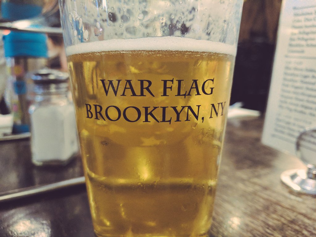noelyeo's tweet photo. New favorite beer. #warflag https://t.co/j3lfnCVl5I