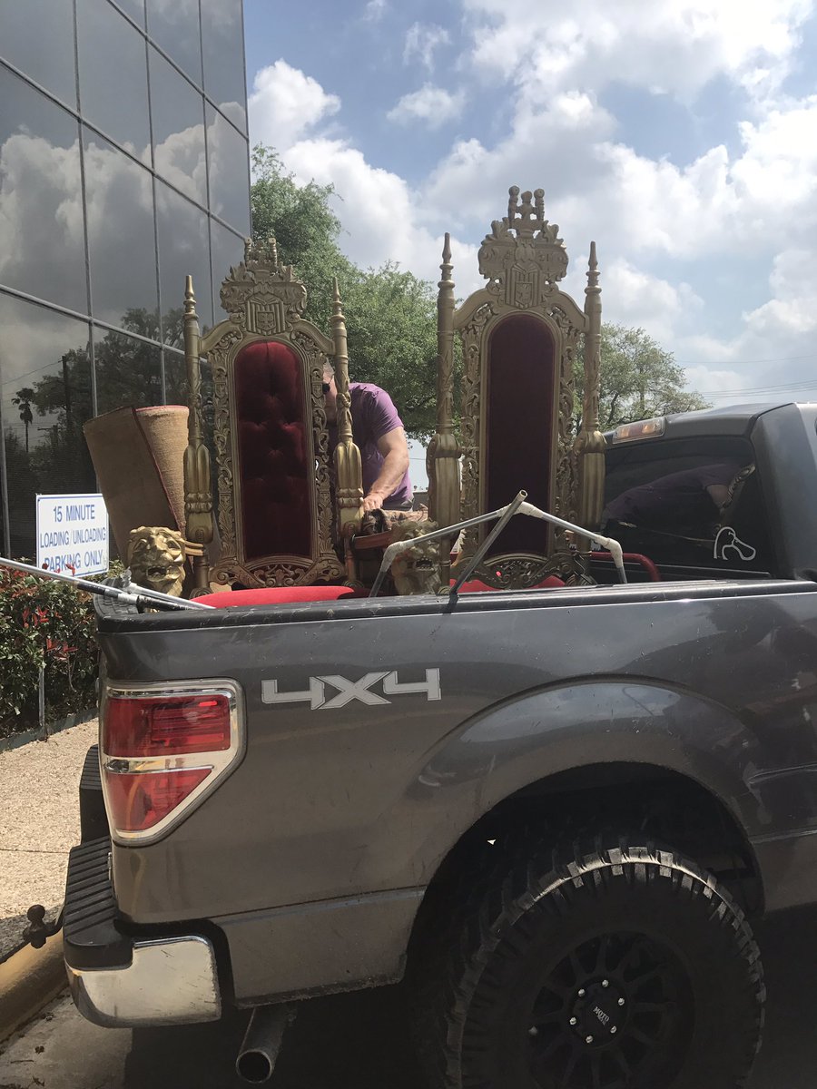 NechesRiverFest's tweet photo. Our thrones on the journey to "seat" King Neches LXIX! Tuesday, 3.28.17, Bmt Country Club, 5:30 pm. "Long live the King!" https://t.co/ADeOlMxkwI