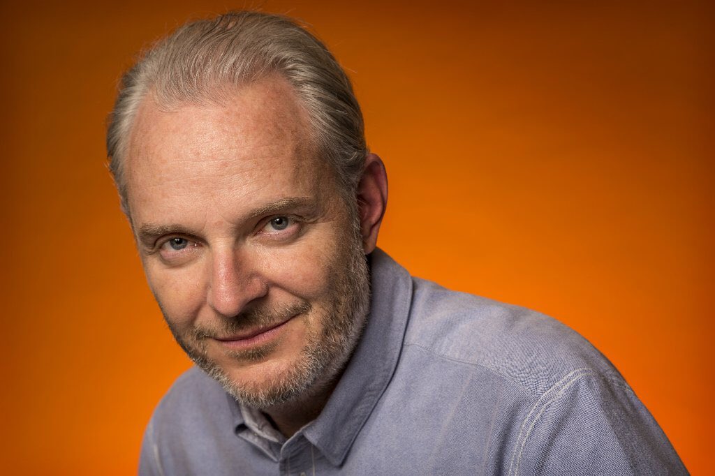    Happy birthday Francis Lawrence! ¡Feliz cumpleaños 