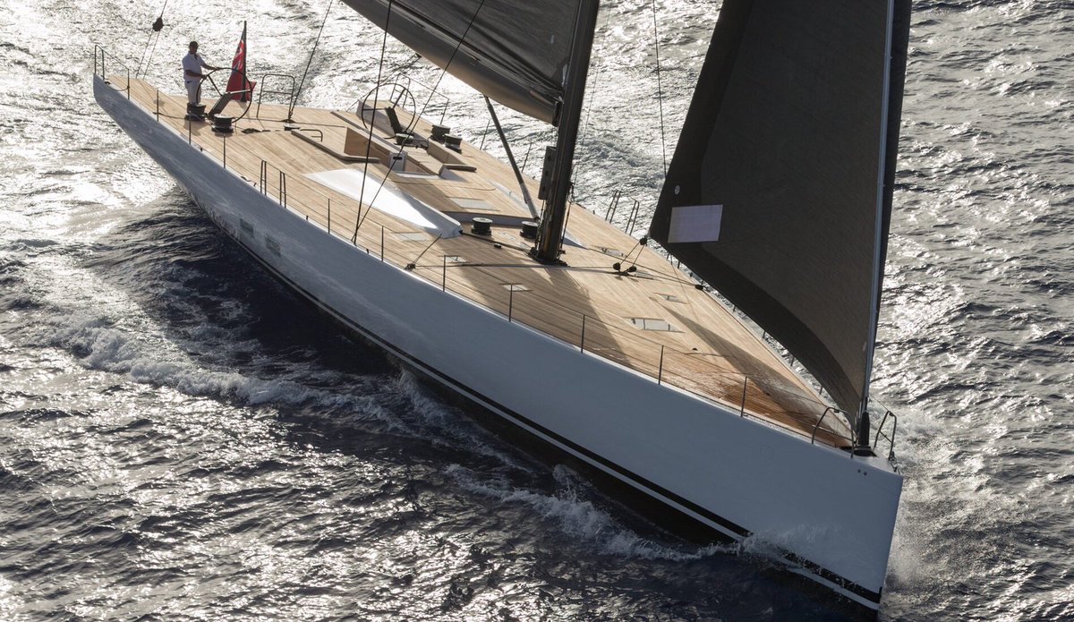 BlueBeatsAgency's tweet photo. Wallycento Galateia steals the scene for her stunning lines as well as for her performance https://t.co/Lc6JmNs4qU #superyacht #technology https://t.co/CsFKnMqCDf