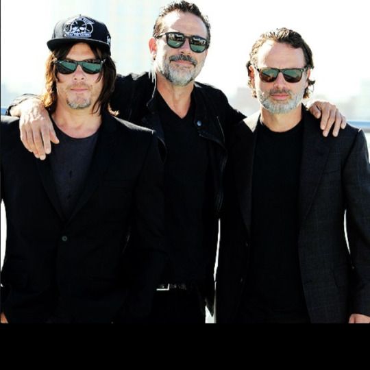 #HappySunday with my three favorite guys 😎😎😎😍💕 #TWD #NormanReedus  #JeffreyDeanMorgan #AndrewLincoln 
 <a href="/elisap415/">Elisa</a> @kat_drop69  <a href="/LadyDixonKR/">KR</a>