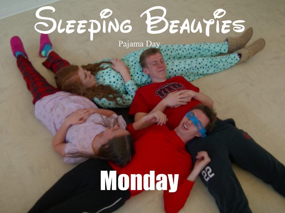 RED RIOT! tweet media