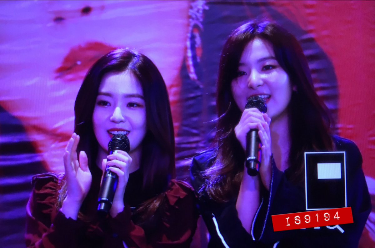 IS9194's tweet photo. (Preview) 170327 #REDVELVET_1st_inBKK Fansign #아이린 #IRENE #슬기 #SEULGI #SeulRene https://t.co/0lX8na79hP