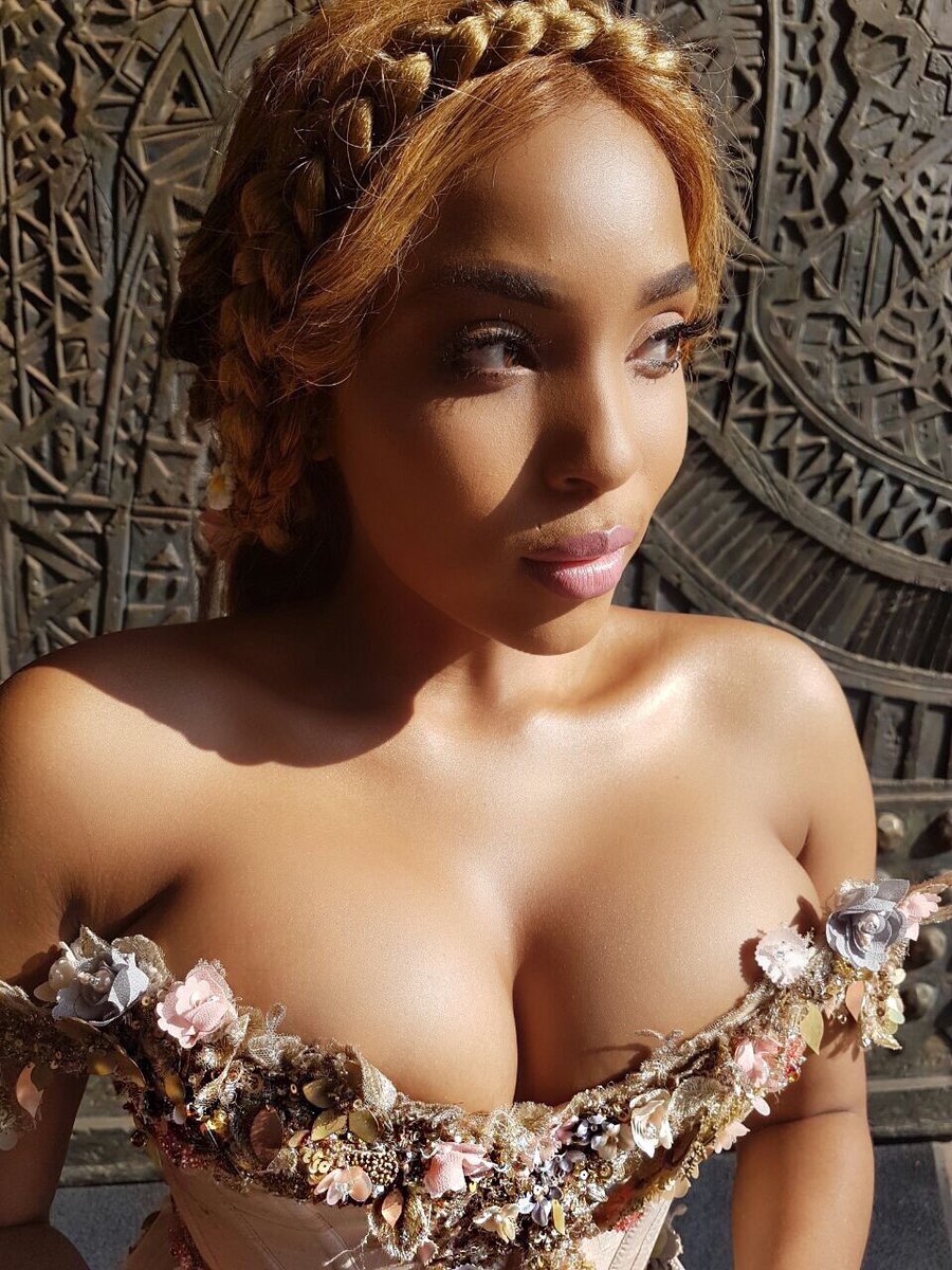 XmagazineZA's tweet photo. She's giving the Disney Princesses a run for their money 👛👑

@Linda_Mtoba attending #MissSA2017 https://t.co/0vCly3nSLp
