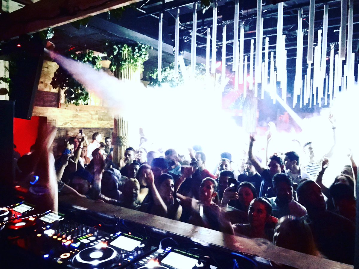 MarkusSchulz tweet picture