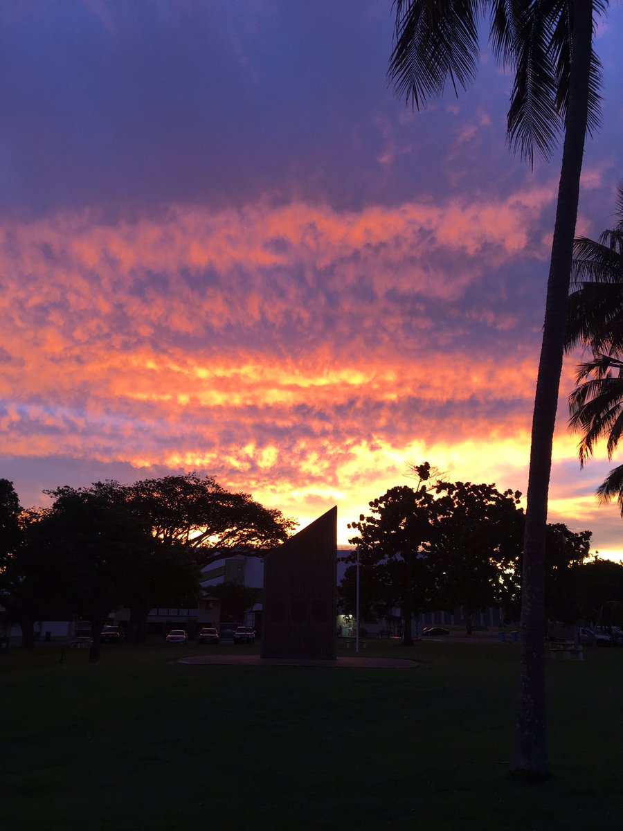 Yesterday the sunset in Lucinda was gorgeous! It's probably a bit more windy/rainy today. #CycloneDebbie