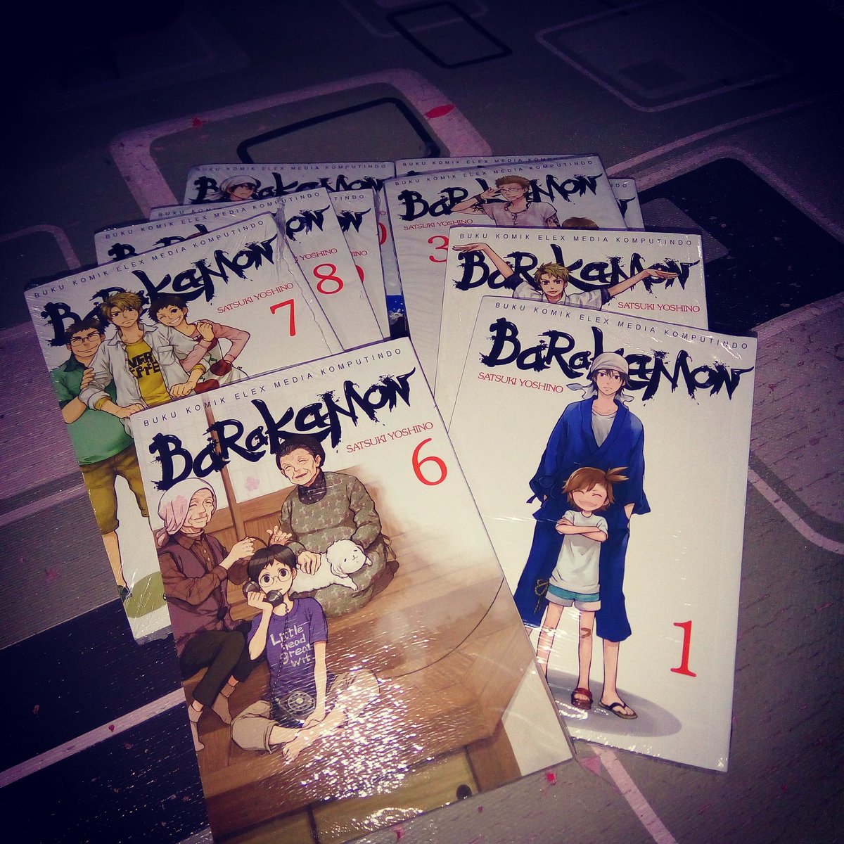 Syarief_AJ's tweet image. Kalap beli #barakamon 
Niatnya mau beli shape of voice vol 7 tapi habis mulu jadinya kalap deh

@elexmedia @GramediaMerdeka
