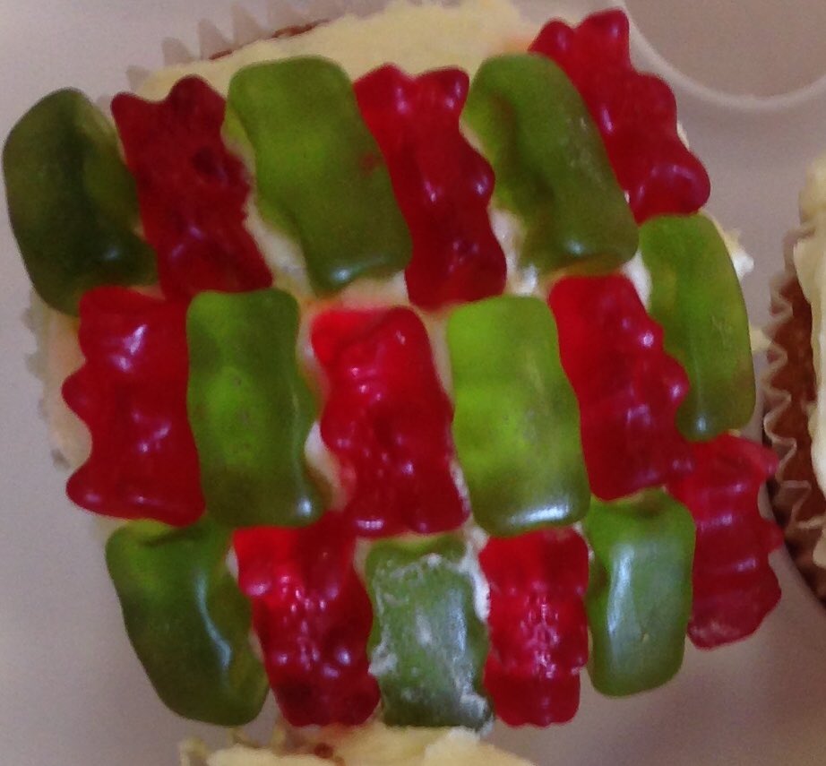 realscientists's tweet image. This #crystalcake shows how proteins pack together to form a crystal #crystalpacking
