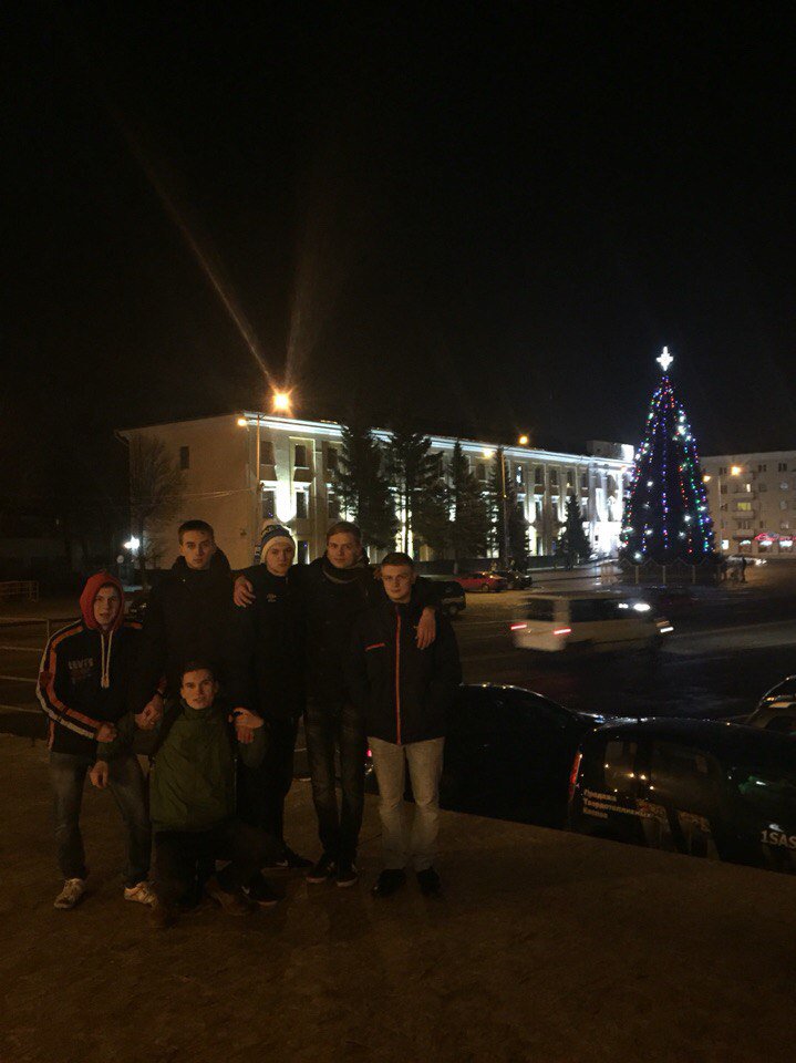 soldatenkov10's tweet photo. как будто это было вчера https://t.co/dowp8pLQCn