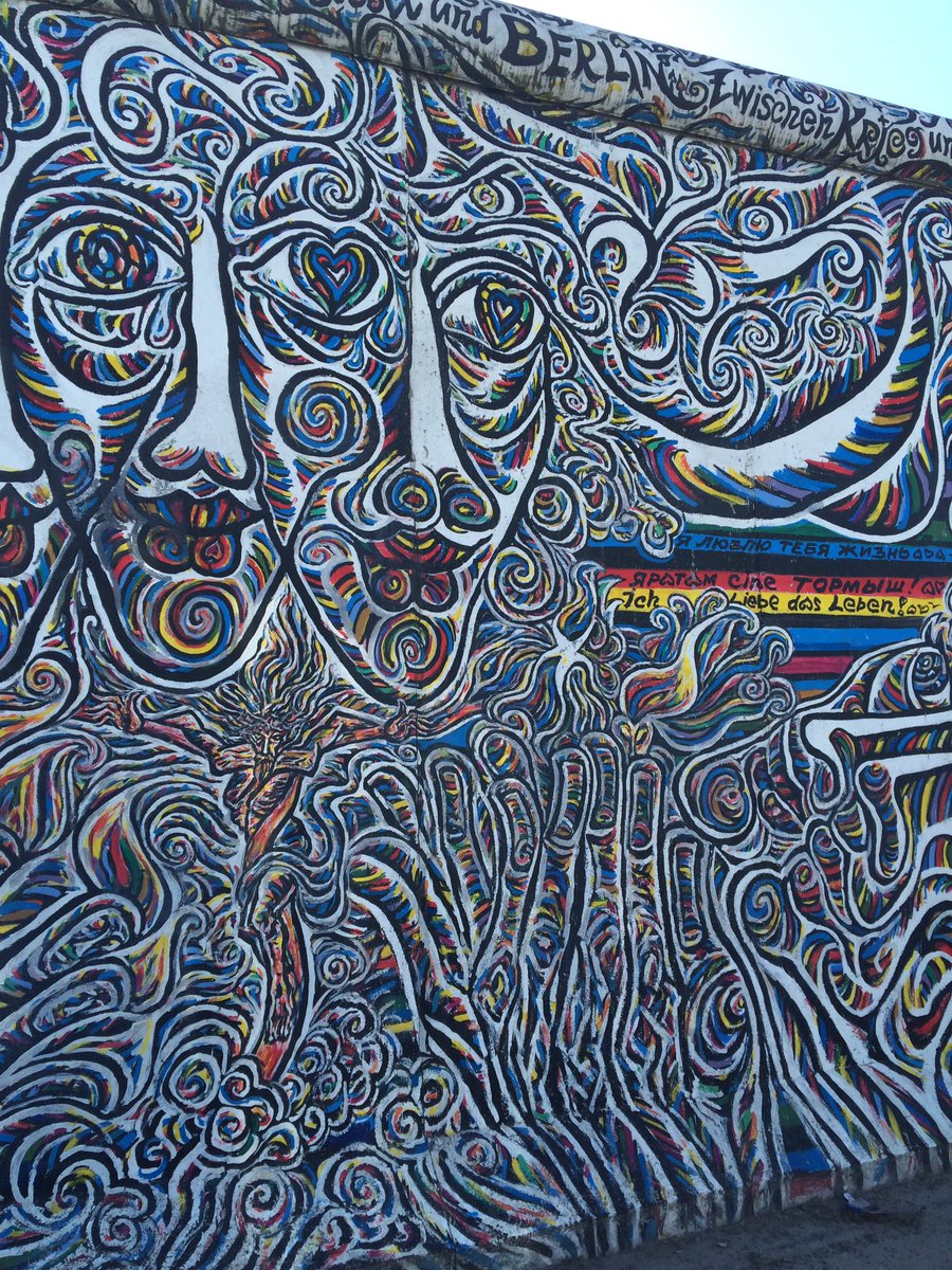 partaculte's tweet photo. Avec l'East side gallery,l'histoire du mur de #Berlin s'exprime par 1,3km de peintures.#StreetArt #berlinermauer @I_love_Berlin @visitberlin https://t.co/J364dCkbaZ