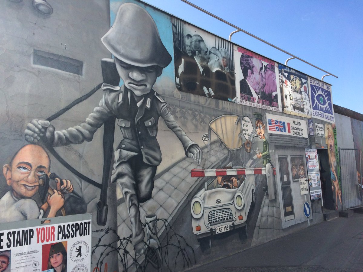 partaculte's tweet photo. Avec l'East side gallery,l'histoire du mur de #Berlin s'exprime par 1,3km de peintures.#StreetArt #berlinermauer @I_love_Berlin @visitberlin https://t.co/J364dCkbaZ