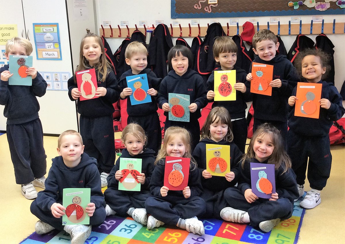 SinclairHouseSc's tweet photo. Reception Class proudly showing off their hand made Mothers Day cards #happymothersday #ladybirdfun https://t.co/FiDc5e8dvY