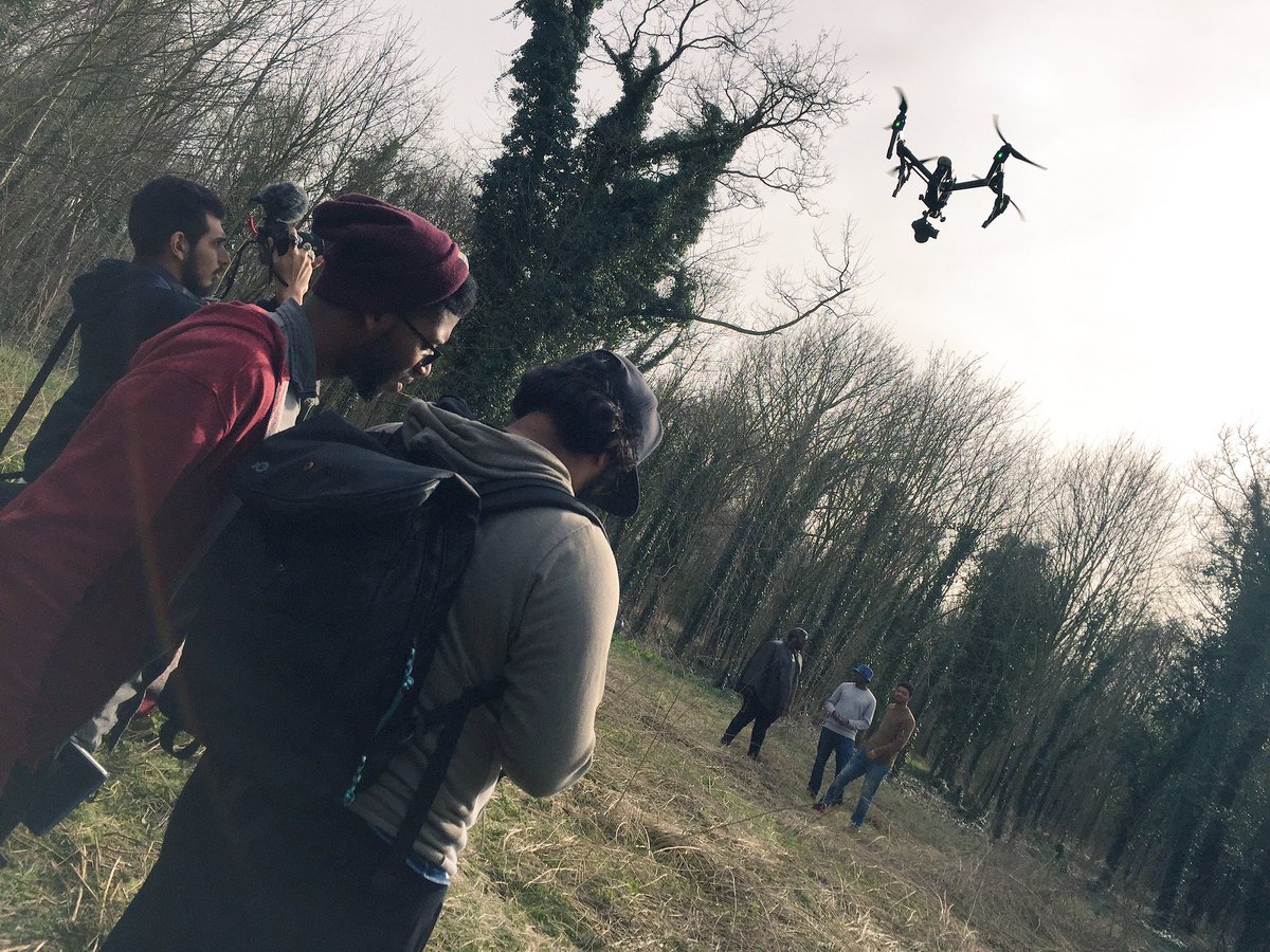 HaMeProd's tweet photo. On prépare les bails tranquillement. #drone #filmateurdecompète #çabossdur https://t.co/4hqHhR7fIh