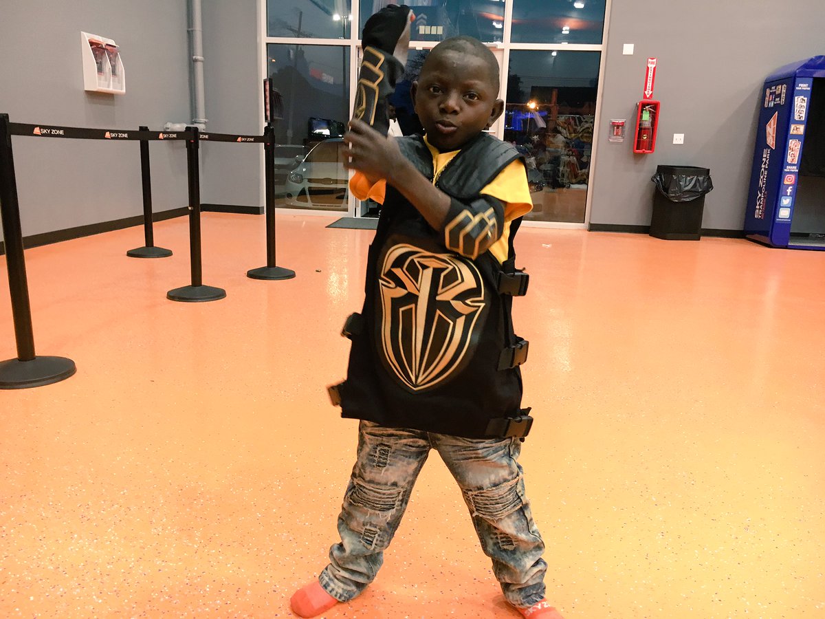 Jarrius's tweet photo. THANK U @StephMcMahon for this @WWERomanReigns outfit for my birthday‼‼feel like a real WWE superstar💪🏾💪🏾💪🏾💪🏾 https://t.co/UmkysokBVd